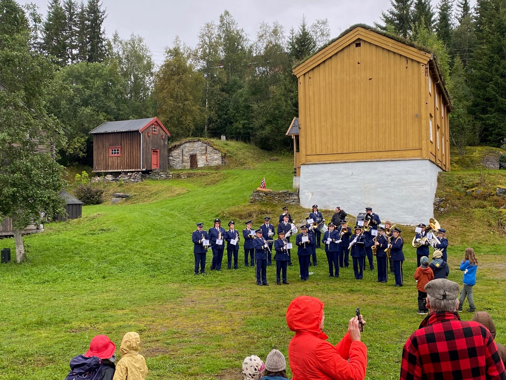 Familie-/friluftsdag på Teigen -  søndag 6. sept. 